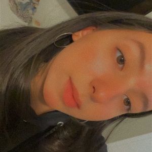 Meet your Posher, Raquel